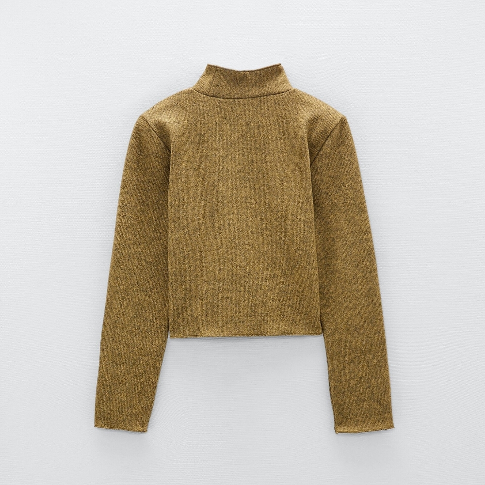 Sweatshirt with shoulder pads - Zara